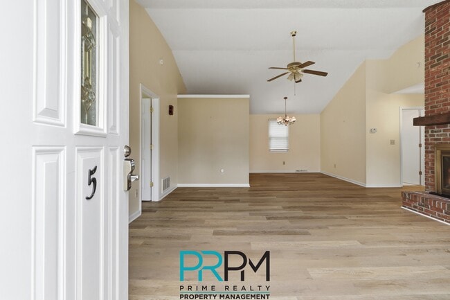 Photo - 5 Parkstone Ct