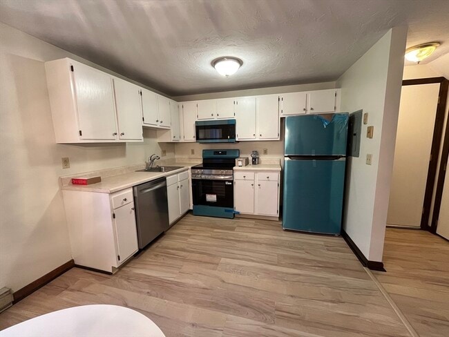 Building Photo - 53 Fairfield Park Unit 53 Rental