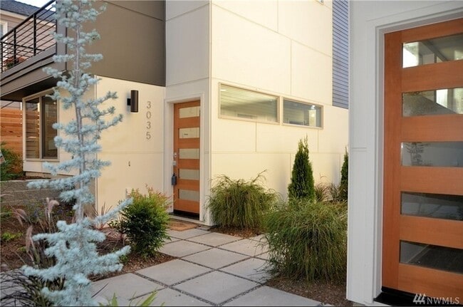 Photo - Modern and Stylish Home in Alki Beach Neig...