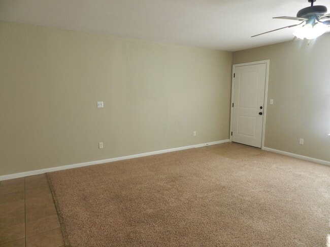 Photo - 107 Edna St Unit 107 Edna A