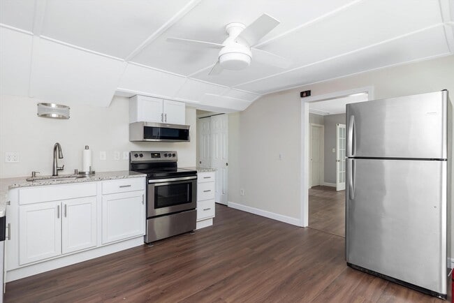 36 Ames Ave Unit 2
