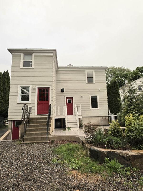 Photo - 318 Grovers Ave Unidad 1