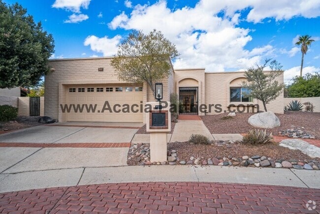 Building Photo - Stunning Two Bedroom with Den Rental