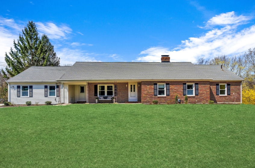 Photo - 233 Foster St (Littleton, MA)
