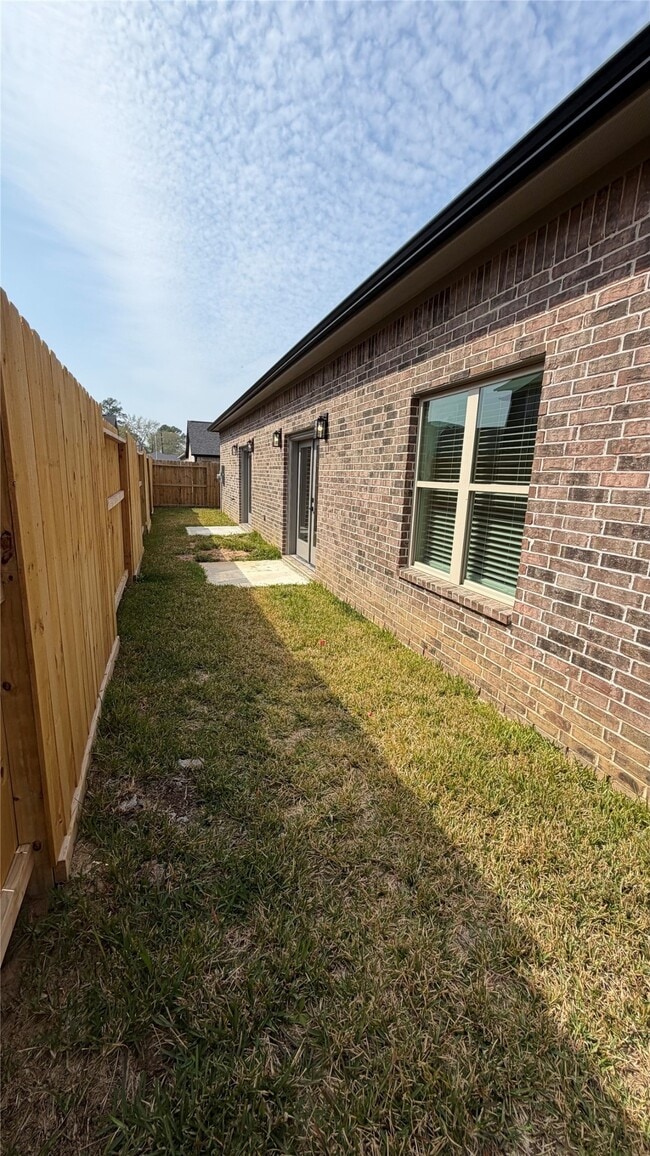 Building Photo - 2615 Piemonte Ave