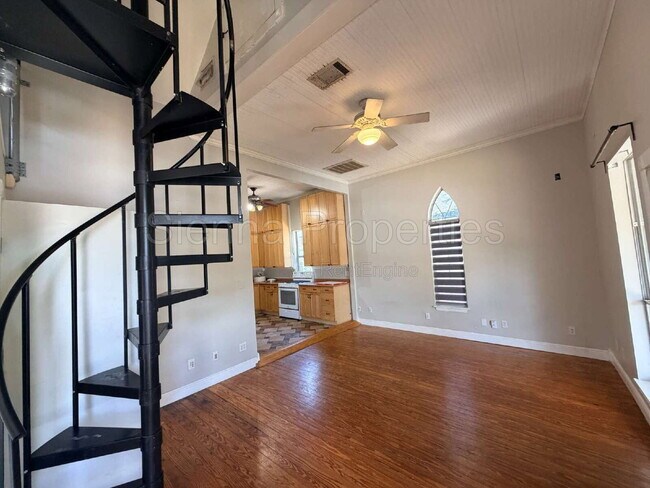 Photo - 1509 Willow St