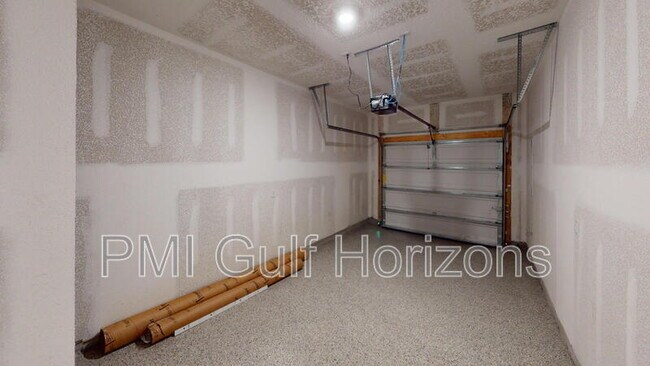 Photo - 710-E Giese Ln