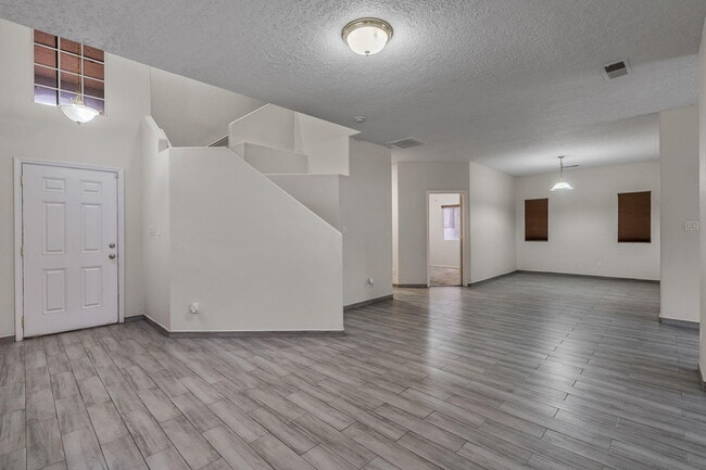 Photo - 7019 Kayser Mill Rd NW