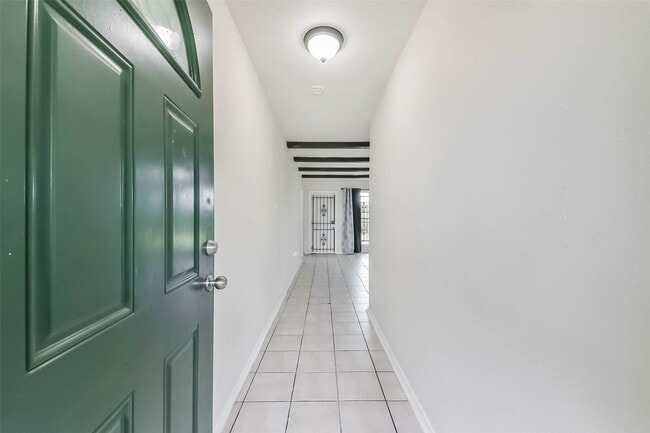 Photo - 722 Stonyridge St