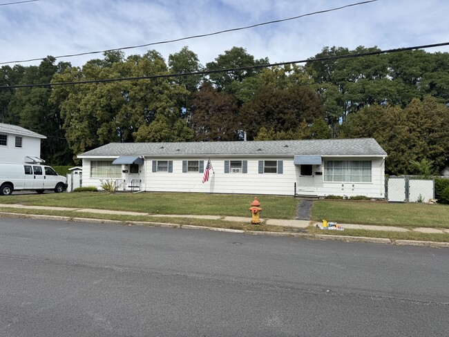 Building Photo - 38-40 Fifth St Unit 38