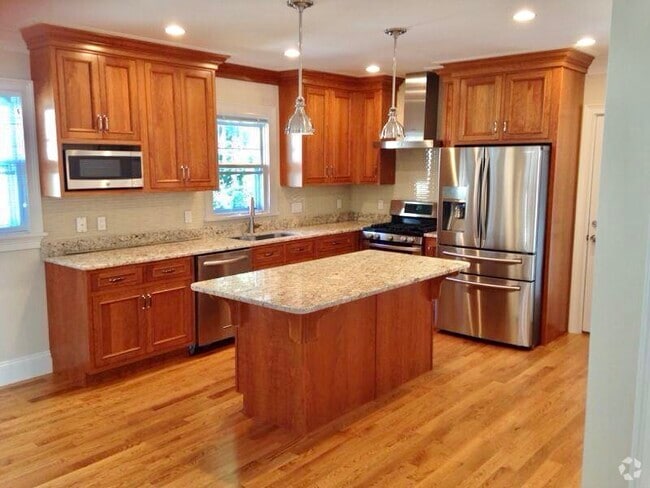 Building Photo - 7 Acron Rd Unit 3 Rental