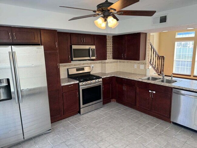 "Charming 3-Bedroom Home in Fort Walton Beach!"