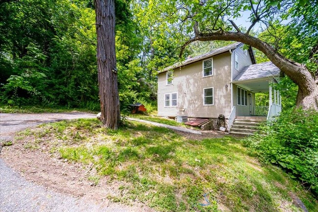 Photo - 629 S Rd