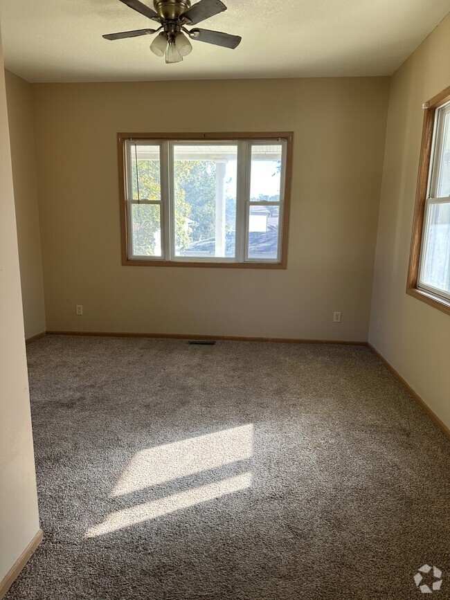 Building Photo - 1602 N 3rd St Rental