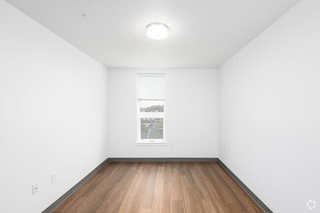 2BD, 1BA