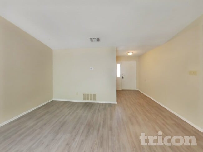 Photo - 13923 Flairwood St