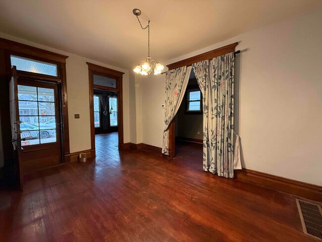 Photo - 519 N Bell Ave