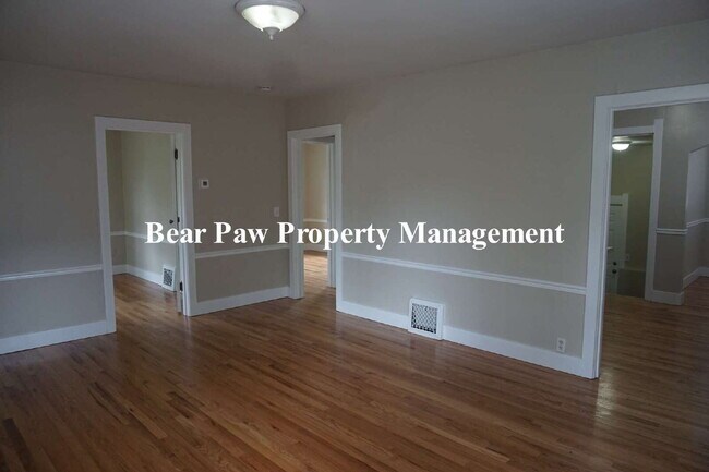 Photo - Cute Bungalow in Established Lakewood Neighborhood!