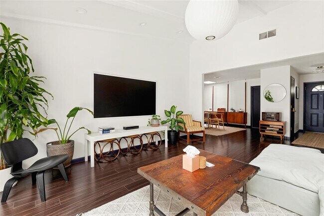 Photo - 705 Battle Bend Blvd