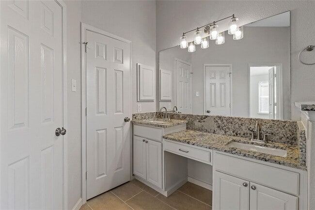 Photo - 2314 Stillwater Dr