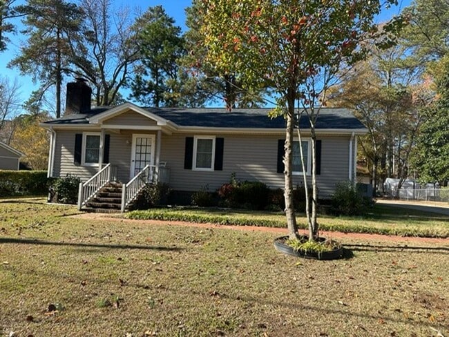 Building Photo - 1112 Strawbush Rd