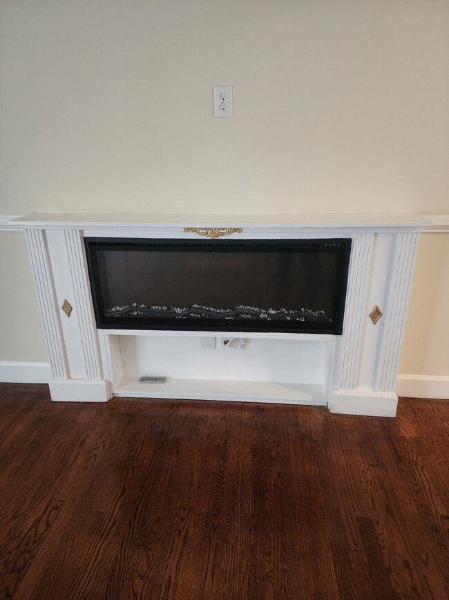 1110 W Rowan St Unit 2