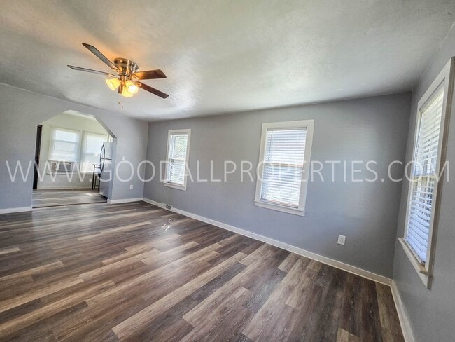 Photo - Cozy 2BR Home Near Downtown Des Moines & Gray’s Lake