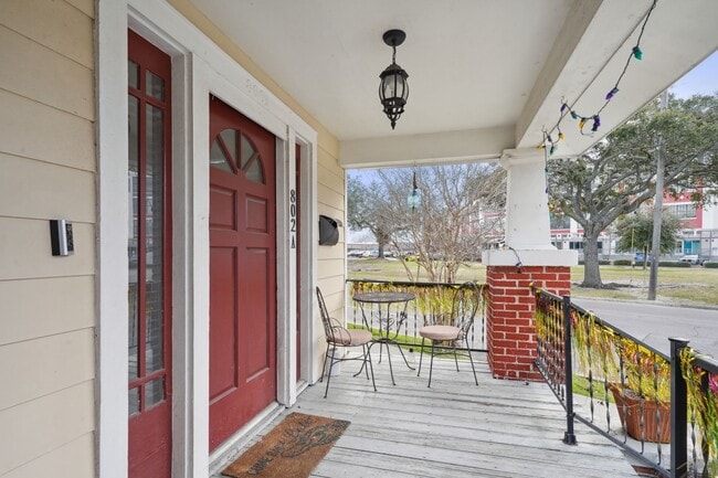 Photo - 802 Taft Pl