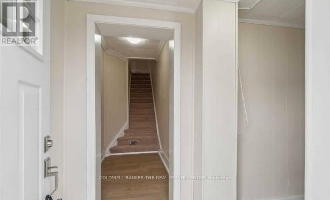 Photo - 77 Mohawk St Unité UPPER