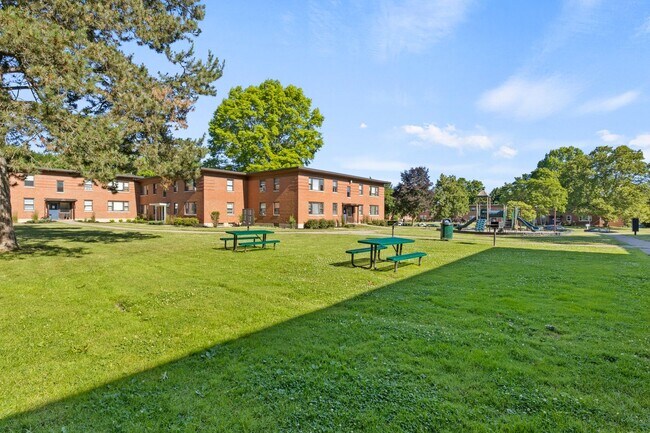 Photo - South Wedge Commons