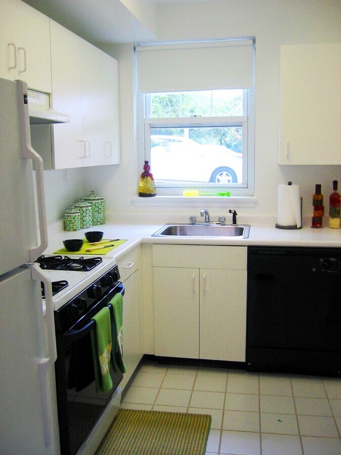 Photo - 242 Gerry Rd