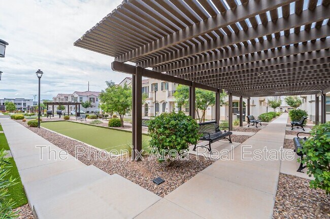 Photo - 4022 E Erie St