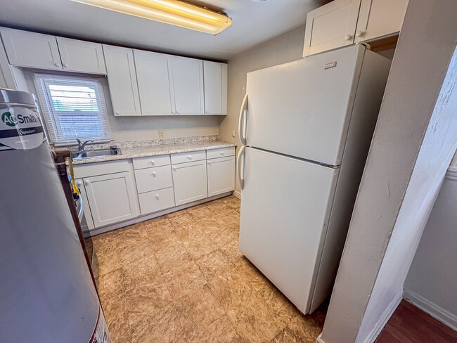 Photo - 614 Seymour Ave