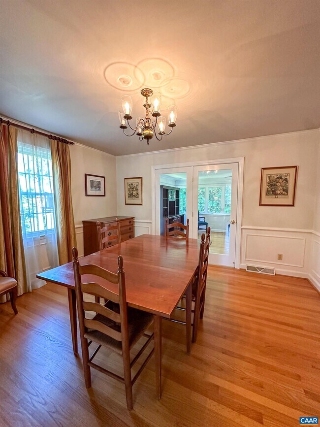 Photo - 1313 Grove Rd