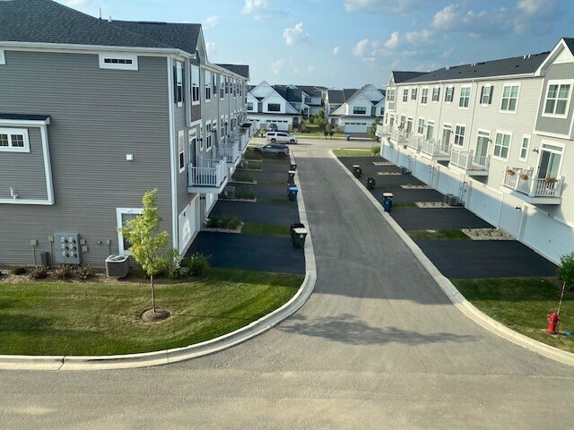 Building Photo - 4511 Chelsea Mnr Cir Rental