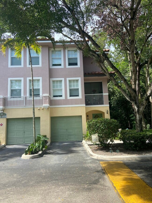 Photo - 6924 W Sample Rd Unit 6924
