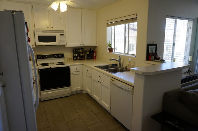 Building Photo - 3795 Georgia St Unit 304