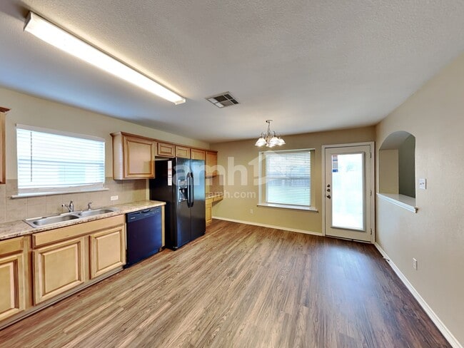 Photo - 1011 Aiken Dr