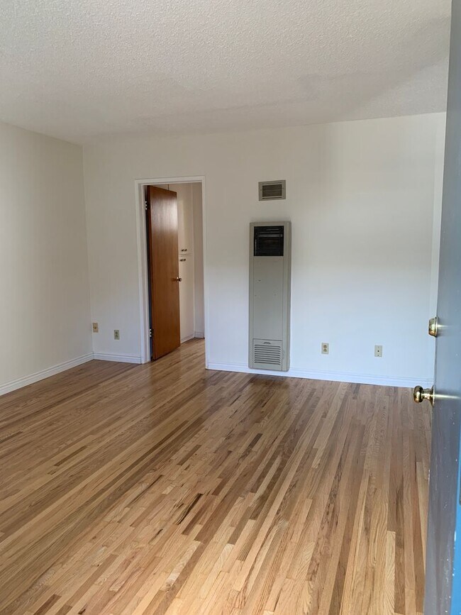 Photo - 2617 Pennsylvania Ave. Unit 3