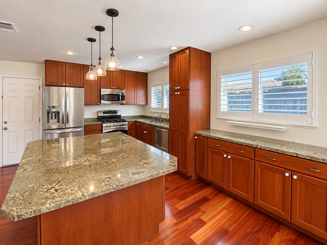 299 Chase Ct