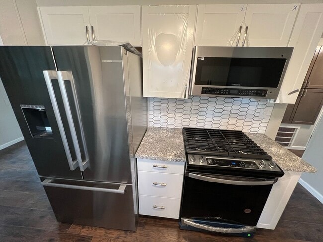 Photo - 2 bedroom 1 bathroom with bonus room located in the Avenues