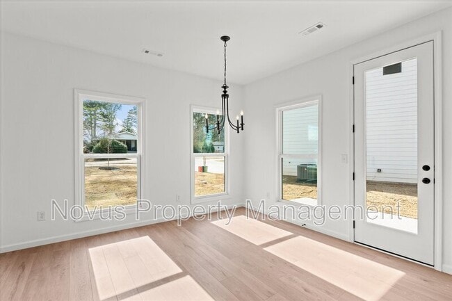 Photo - 101 Carroll Cir