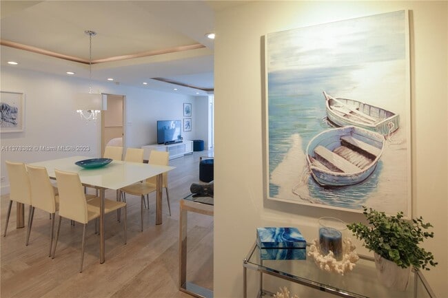 Photo - 5005 Collins Ave Unit 610