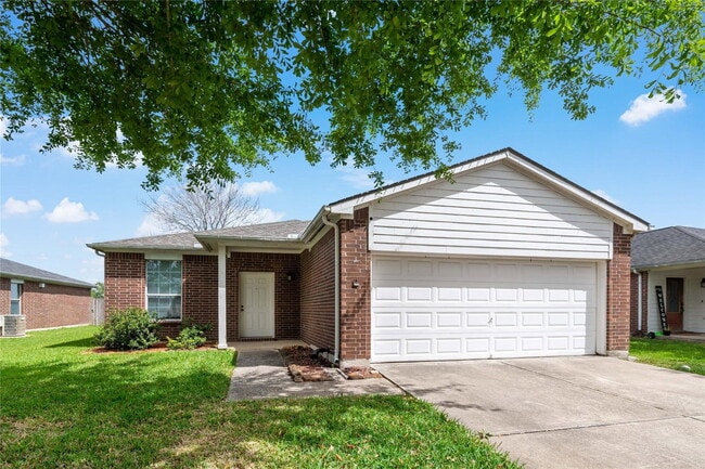 Building Photo - Jefferson Street, Pearland, TX 77584 - 3 BR 2 BA single-family home