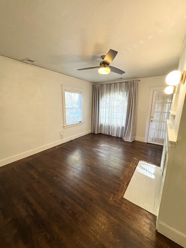 Photo - 2705-07 FREEPORT BLVD Unidad 2705 FREEPORT BLVD