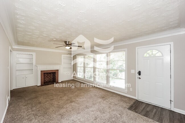 Photo - 3912 Mosley Dr