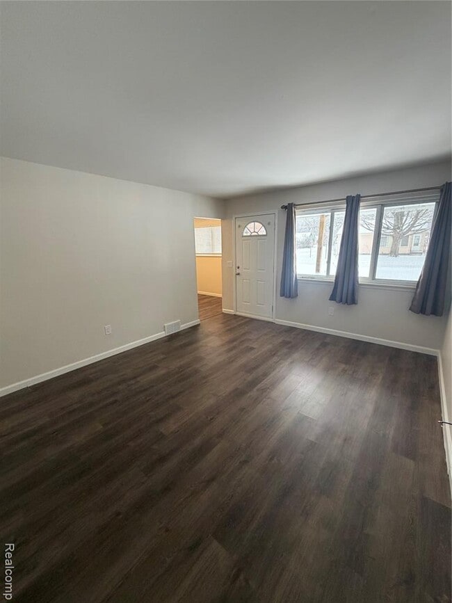 Photo - 21053 St Francis