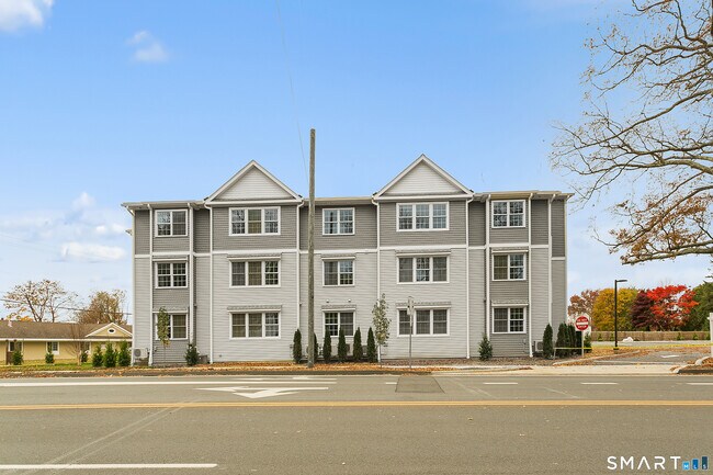 Building Photo - 1645 Black Rock Tpke Unit 309