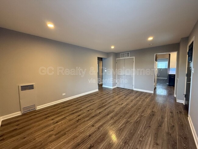 Photo - 829 S Monroe St