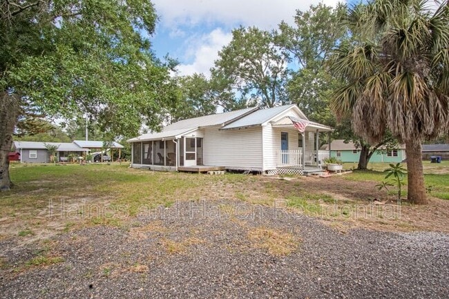 Photo - 120 Chesney Blvd